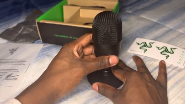 RAZOR SEIREN MINI PROFESSIONAL MICROPHONE 🎙️ (Unboxing Video) смотреть онлайн