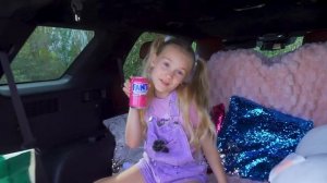 Почему Полина Ушла из Дома и Создала СЕКРЕТНУЮ КОМНАТУ В МАШИНЕ