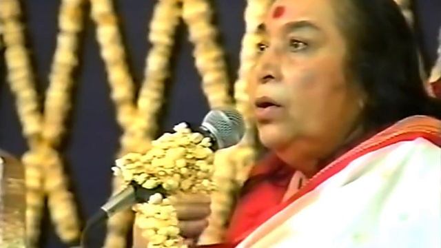 1998.20.03Выступление Шри Матаджи накануне пуджи Дня рождения: "Обратите Внимание На Свой Дух". смотреть онлайн