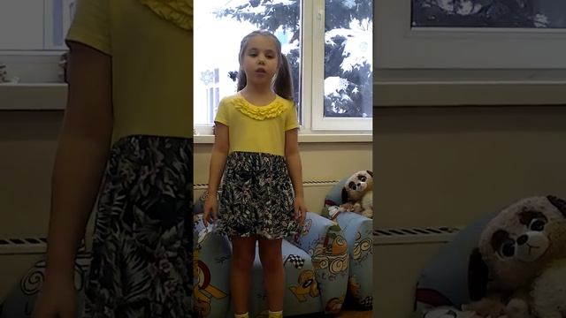 Стихотворение Н.Саконская "Разговор о маме ". смотреть онлайн