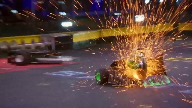 IT'S SLICING AND DICING TIME! | Sawblaze Vs Tombstone | BattleBots