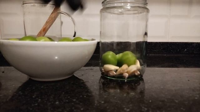MAKE IT NOW, EAT IT YEARS LATER IF YOU WANT! Sour Snack! смотреть онлайн