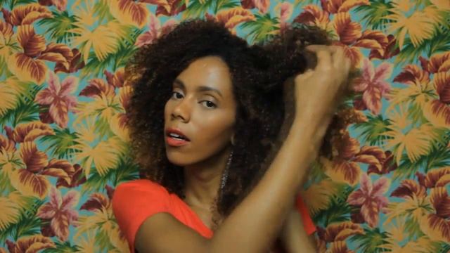 [REVIEW] Queen of Kinks, Curls & Coils EM PORTUGUÊS! | Mariana Villanova смотреть онлайн