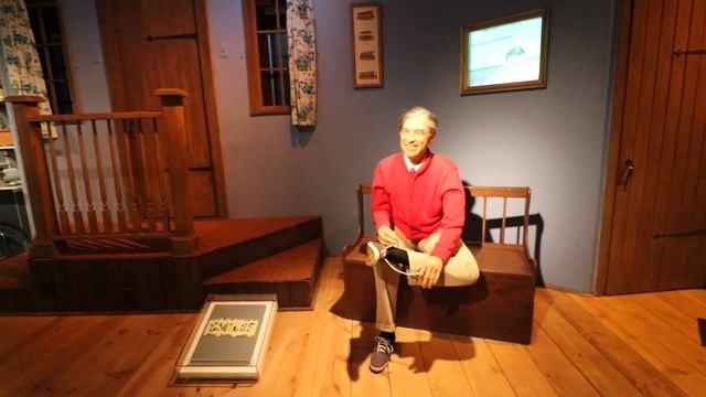 Pittsburgh's oldest building, Mr. Roger's Neighborhood, and Ketchup from Pickles! смотреть онлайн