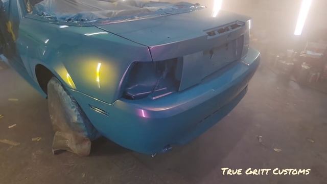 Outrageous Mustang on 28" Floaters смотреть онлайн