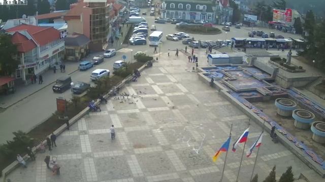 Вебкамера "Площадь Советская". Запись 23.02.2017 12:00:04 смотреть онлайн