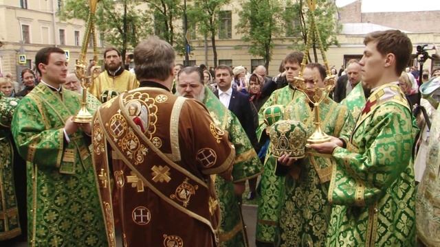 2015.06.11 Воздушный крестный ход с образом Богородицы Благодатное Небо-1080p- смотреть онлайн