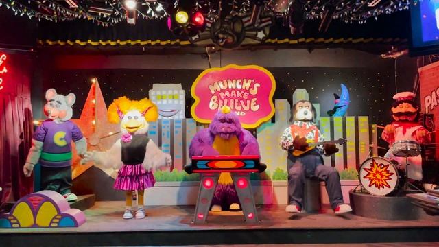 Chuck E. Cheese - Show 3 - Boo-Tastic Dance