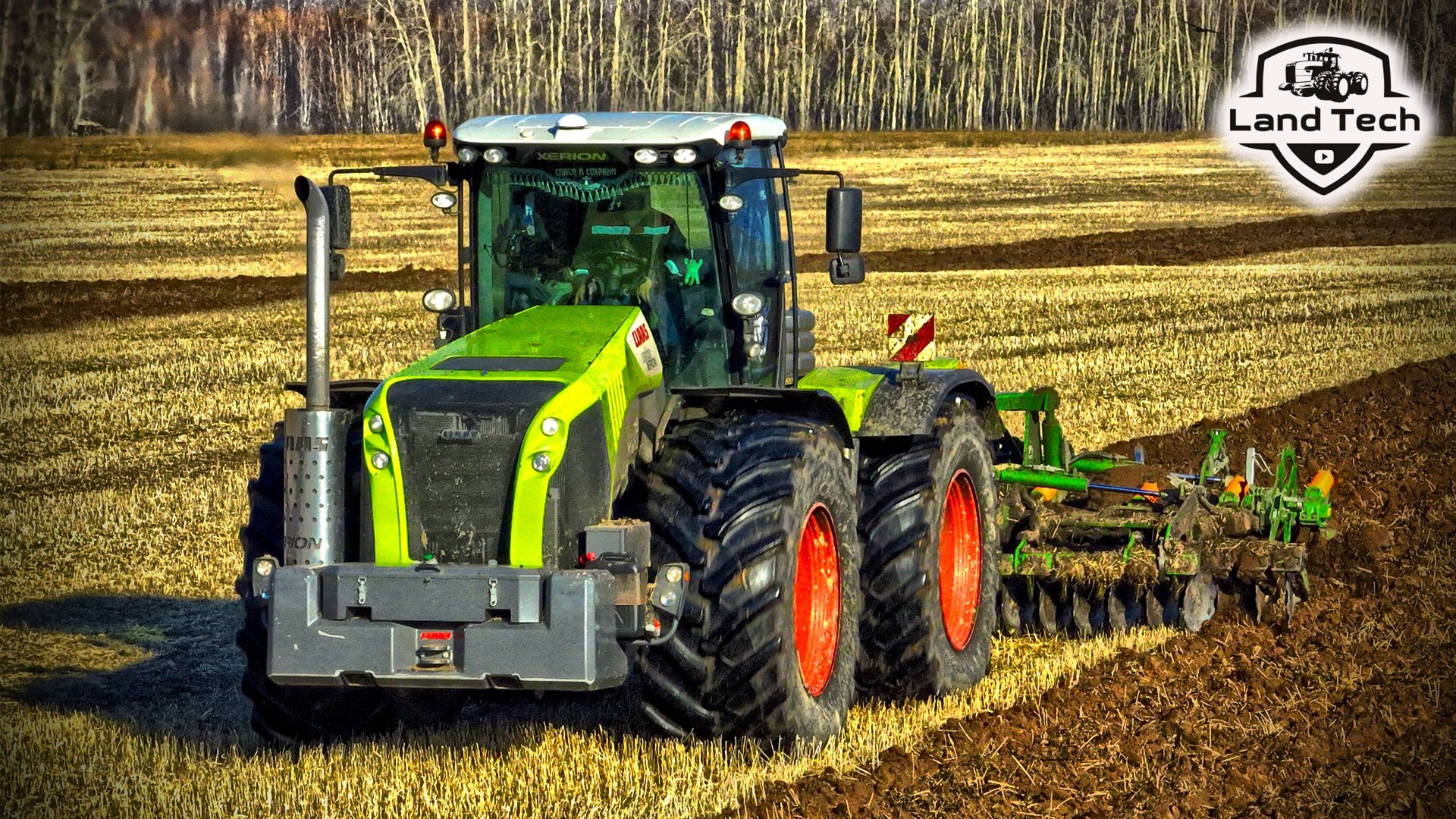 Мощный трактор CLAAS XERION 5000 и AMAZONE CEUS 5000 - красивая обработка зяби! смотреть онлайн