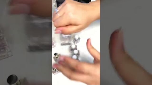 Decant 212 Vip Black NYC - Carolina Herrera смотреть онлайн