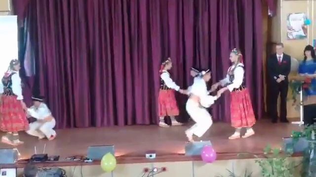 "Polka" Zespół pieśni i tańca "Niespodzianka" Towarzystwo Kultury Polskiej "Polonia" смотреть онлайн
