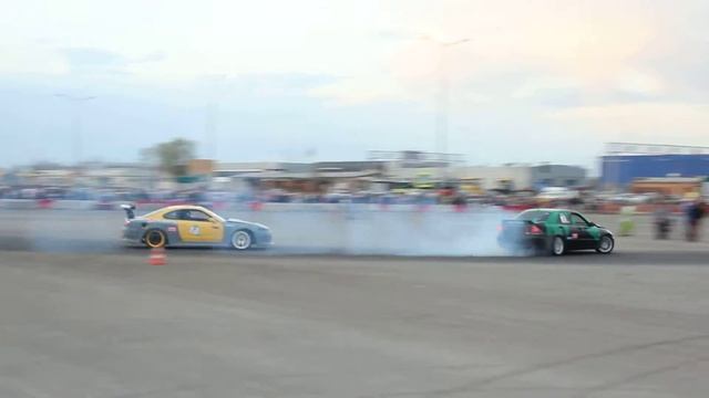 40. DriftThat... 1 этап 2015 ТОП4-2-6 С.Зибарев vs. А.Трехонин смотреть онлайн