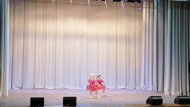 подружки