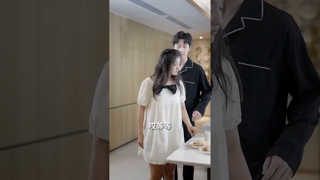 [MULTI SUB]《分手后转身嫁给千亿总裁》[💕新剧]辛苦挣钱却被渣男骗走，灰姑娘在酒吧买醉一不小心撞到帅哥怀里，本以为只是帅而已，没想到竟然还是身价千亿的总裁！SLDJ