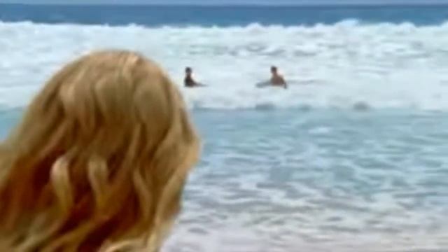 H2O:Just Add Water-Depths Of The Sea Music Video смотреть онлайн