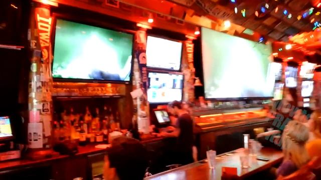 CRAZY UNIVERSAL REMOTE PRANK - HOW TO PRANK NFL GAME DAY смотреть онлайн