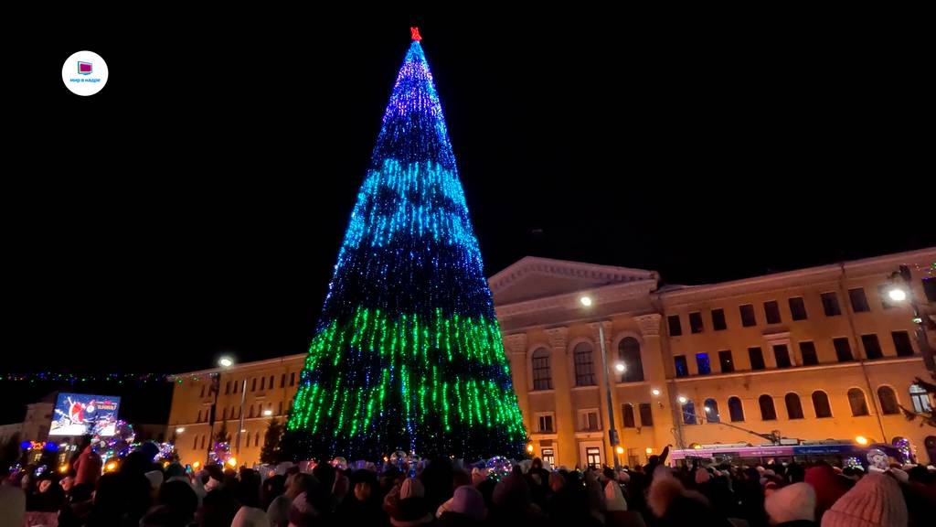 Зажжение главной ёлки. Томск 14.12.2024 смотреть онлайн