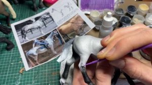 How to Paint a Dapple Grey Model Horse - Breyer, Schleich, CollectA