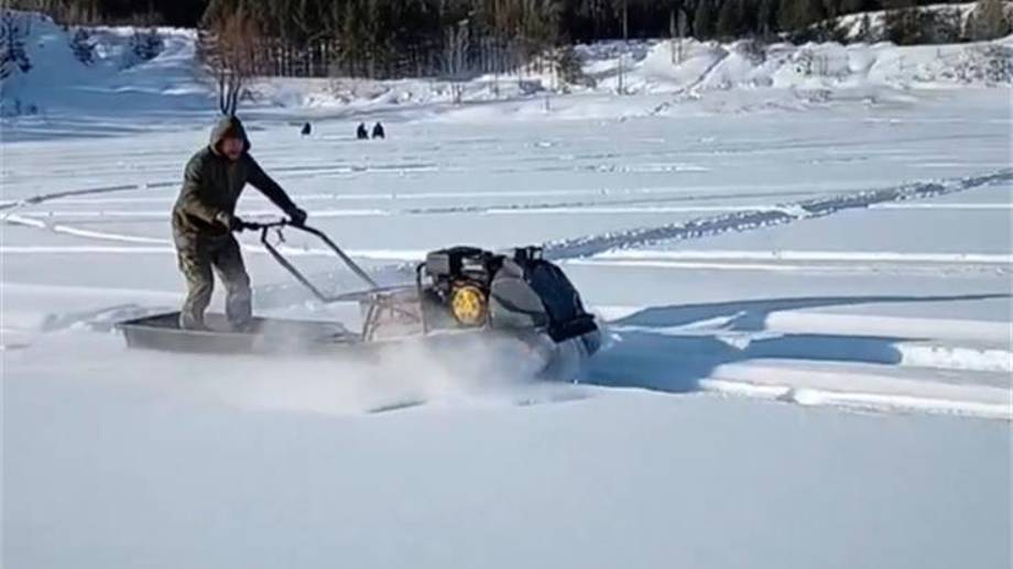 Мотобуксировщик Бурлак в деле смотреть онлайн