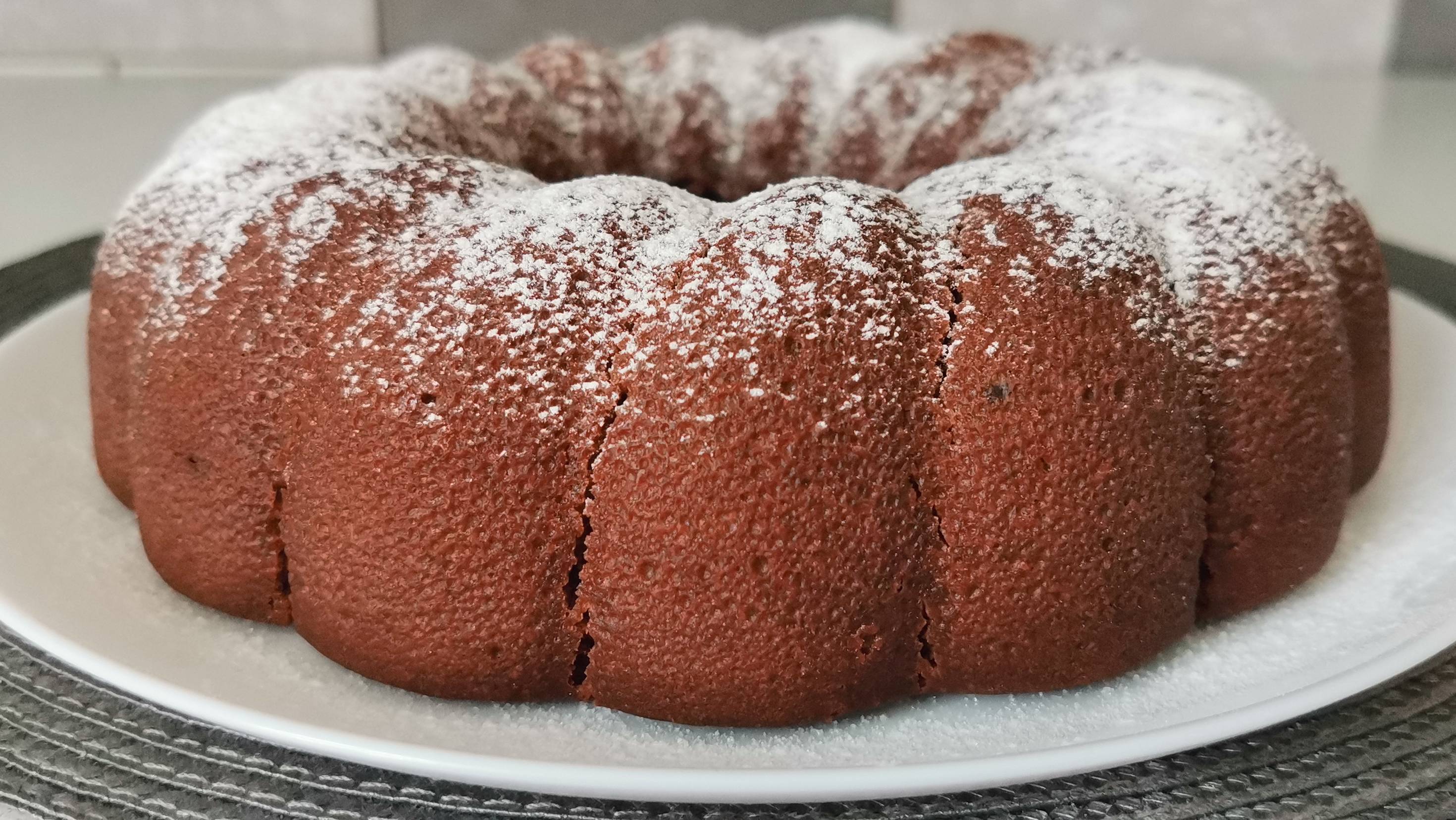 БЕЗ ЯИЦ И МИКСЕРА. ПРОЩЕ НЕ БЫВАЕТ. Рецепт шоколадного пирога в духовке. Домашние рецепты выпечки. смотреть онлайн