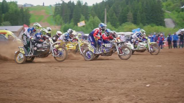 Чемпионат России по мотокроссу на мотоциклах с колясками 11.06.2022 г. смотреть онлайн