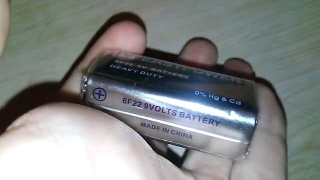 EastPower Heavy Duty 6F22 9V Battery смотреть онлайн