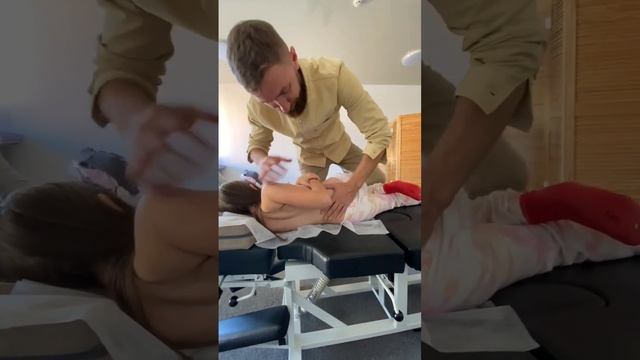 Убираем причину развития детского сколиоза - Alex Chiropractic смотреть онлайн