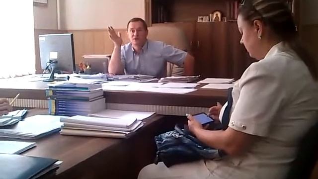 Пытаясь затянуть дело, днепродзержинские перевозчики сами на себя подали в суд (ч.6) смотреть онлайн