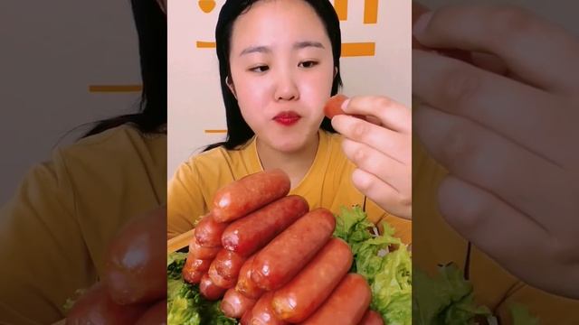 ASMR Pork Intestine Ring, Pork Skin, Hotdog, Noodles, Fish, KFC With Dumplings Soup Eating Show смотреть онлайн