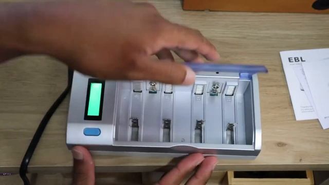 UNBOXING (EBL LCD Smart Super Quick Universal Charger) смотреть онлайн