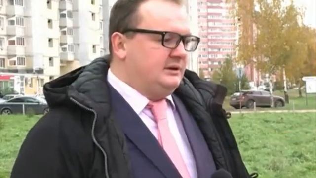 100 человек вышли на уборку Фрунзенского района в микрорайонах Сокол и Дядьково смотреть онлайн