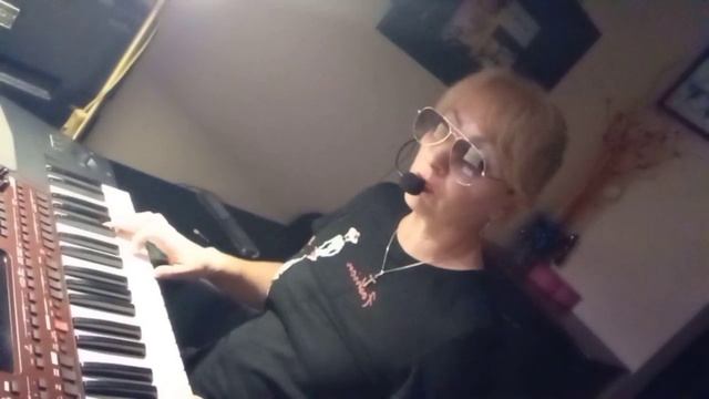 ПЕСНЯ ДЛЯ ПОКЛОННИКОВ ЮРЫ. "Облако ночь" . Муз. Ю. Шатунова, сл. Сергея Кузнецова. смотреть онлайн