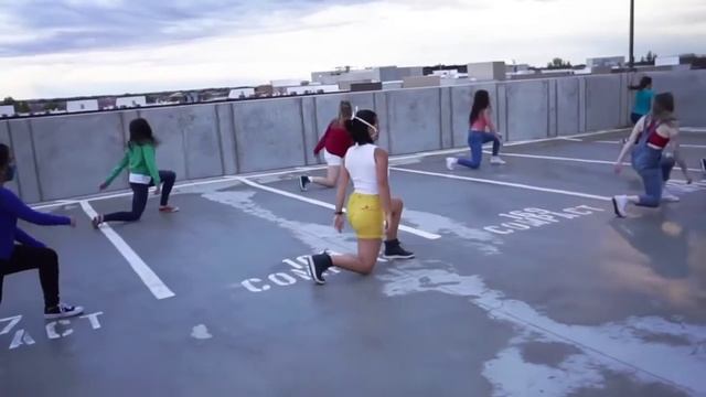 Under your spell - Snow Strippers смотреть онлайн