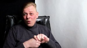 Забрала исполнительный лист у приставов - отказалась от алиментов?