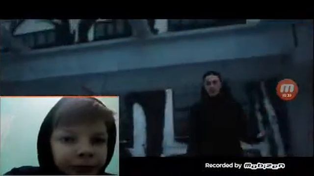 Реакция на песню спасательный круг смотреть онлайн