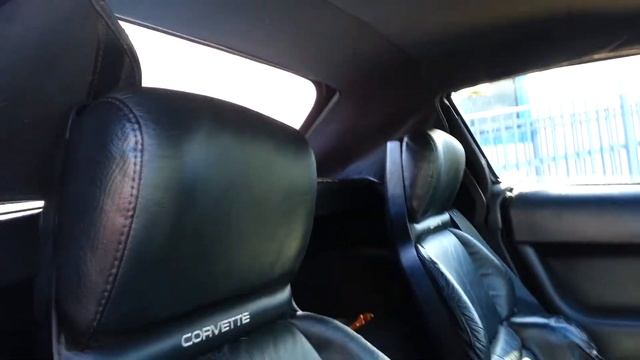 1992 Chevrolet Corvette Convertible @ Karconnectioninc.com Miami, FL смотреть онлайн