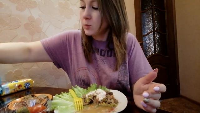 МУКБАНГ/ПЕЧЕНЬ И СОЛЕНЬЯ😋 смотреть онлайн