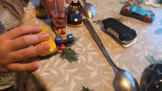 Hot wheels машинки 16(34) смотреть онлайн