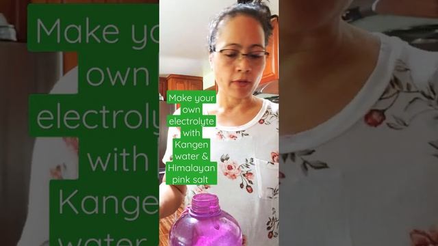 make your own natural electrolytes with Kangen water 💧 and Himalayan pink salt смотреть онлайн