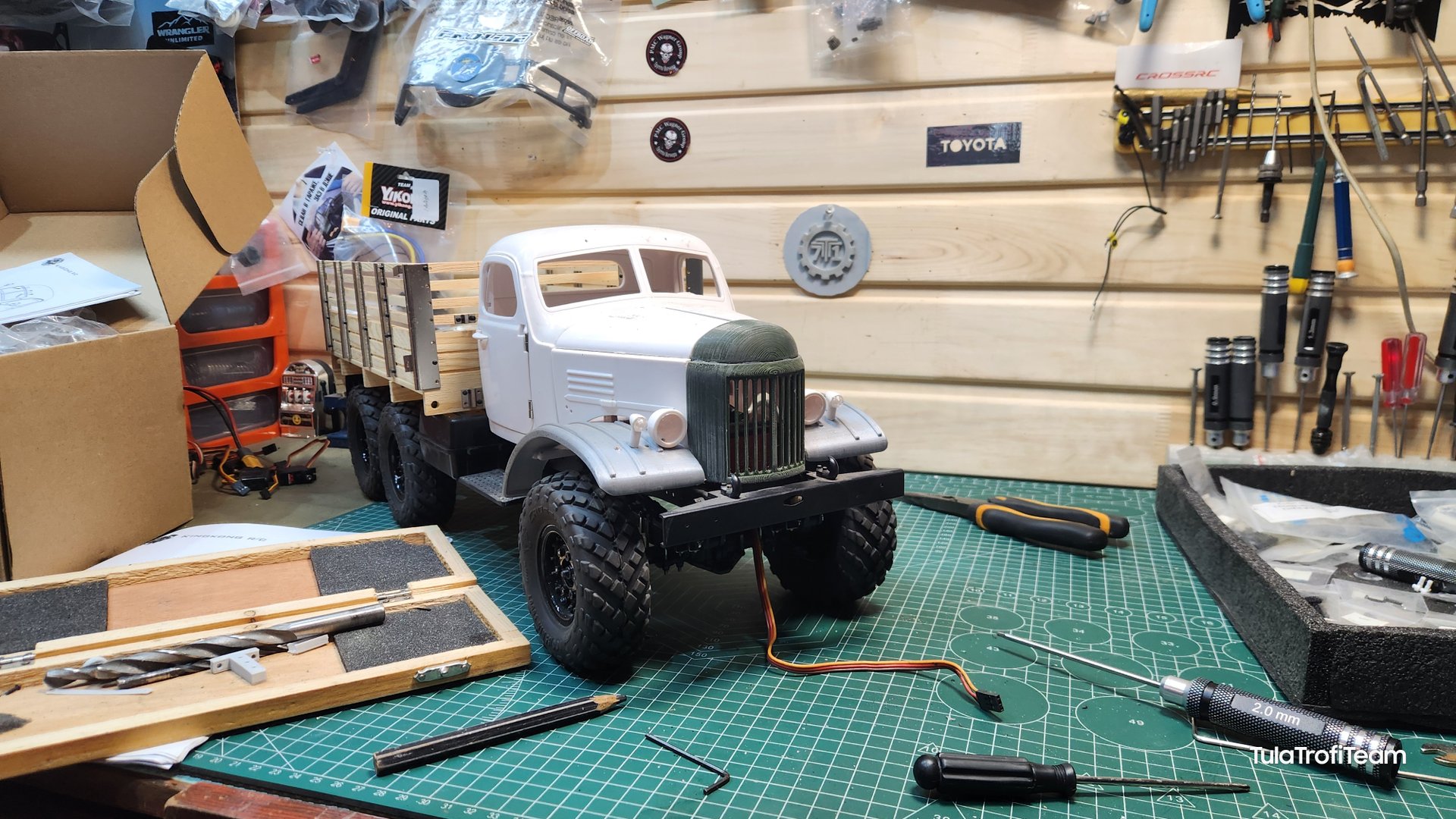 Продолжение сборки #kingkongrc #ca30 #zis151 #zil157 часть 4 смотреть онлайн