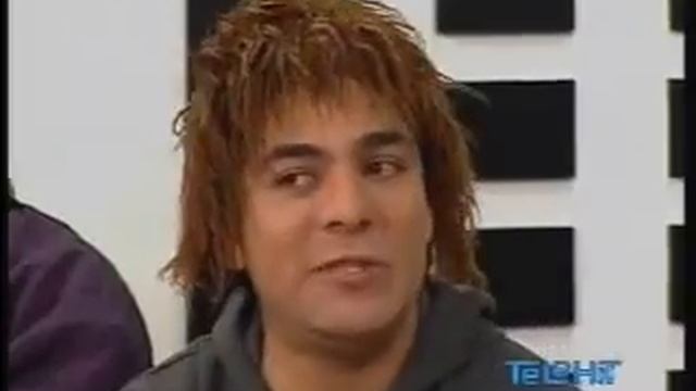 BROMA TELEFONICA BLACK AND WHITE OMAR CHAPARRO смотреть онлайн