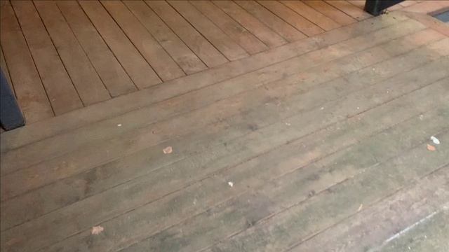 Терраса из лиственницы под искусственным освещением. смотреть онлайн