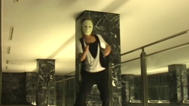 Behind The Mask / PENTAGON смотреть онлайн