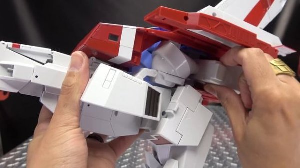 MP-57 Masterpiece SKYFIRE: EmGo's Transformers Reviews N' Stuff