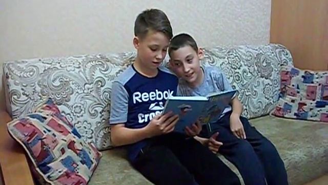Наиль Ильдару рассказывает стих, который уму задали на дом учить. смотреть онлайн
