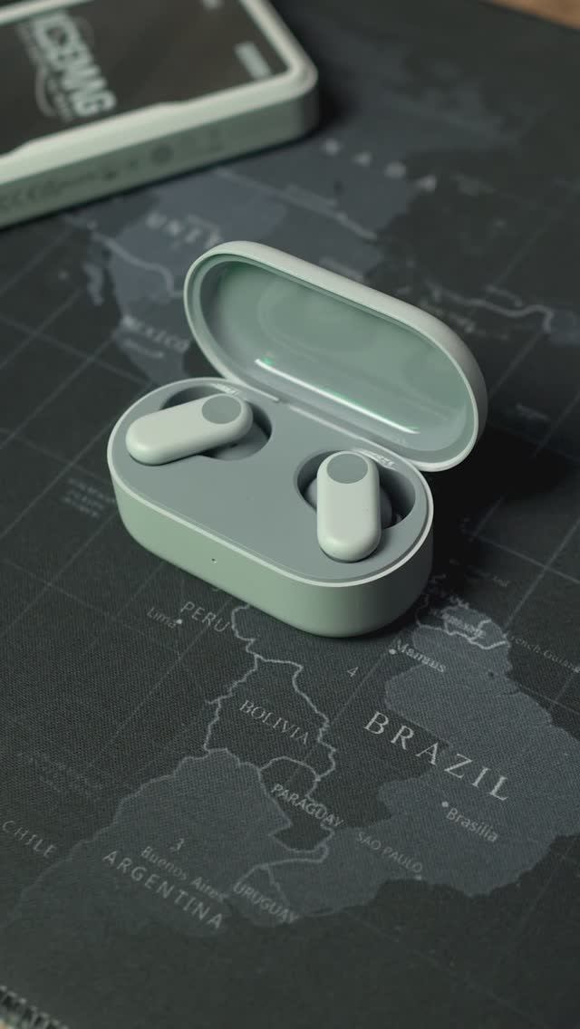 Живучие TWS-наушники с сочным басом и стильным внешним видом - OPPO EncoBuds2 Pro смотреть онлайн