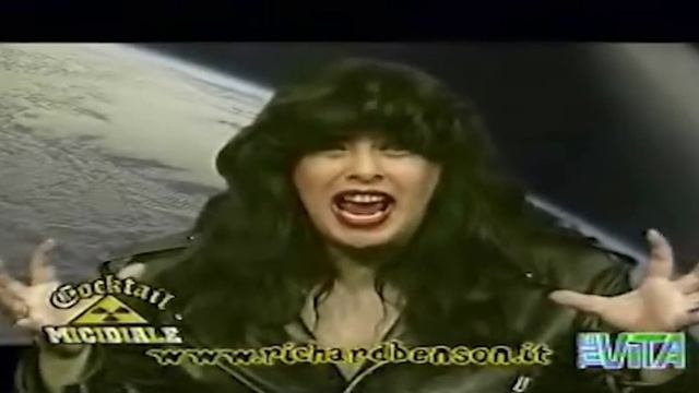 AIUTATEMIIIIIII AIUTATEMIIIIIIIIIIIIIIII смотреть онлайн