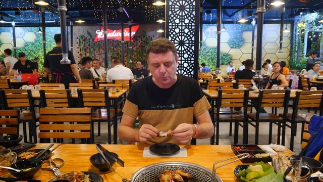 Обзор Wow Buffet BBQ & Beer. Маловато будет! смотреть онлайн