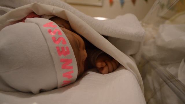 New Born Baby "Vanessa" смотреть онлайн