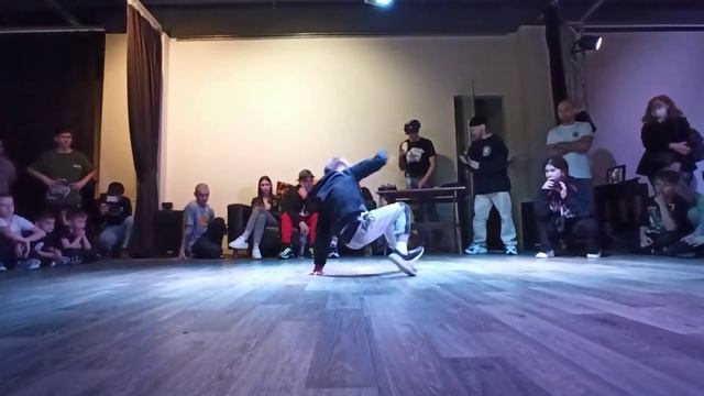 СЕРЖ vs ТОПТЫГИН | 1-й круг | Hip-Hop Connect г. Уфа смотреть онлайн